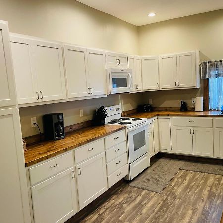 Modern Farmhouse 3 Bed, 2 Bath Apartment, Sleeps 7, Lots Of Space, Steps To Downtown, Honeywell & Eagles Theater Wabash Екстер'єр фото